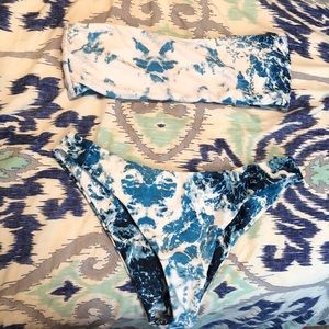 Tie dye bikini blue and white
